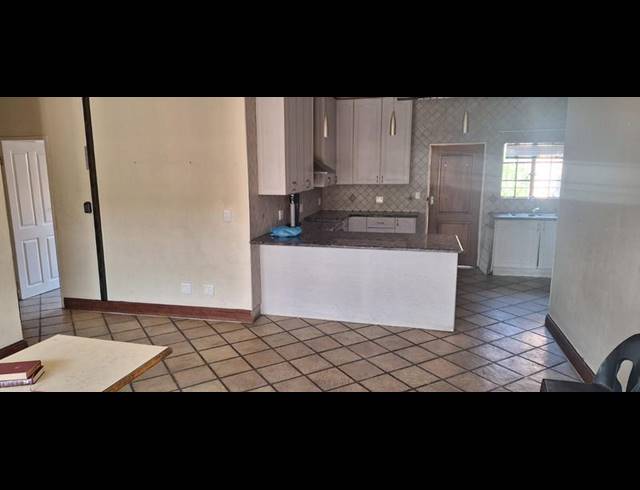 3 BEDROOM PROPERTY TO RENT IN NORTH RIDING AH